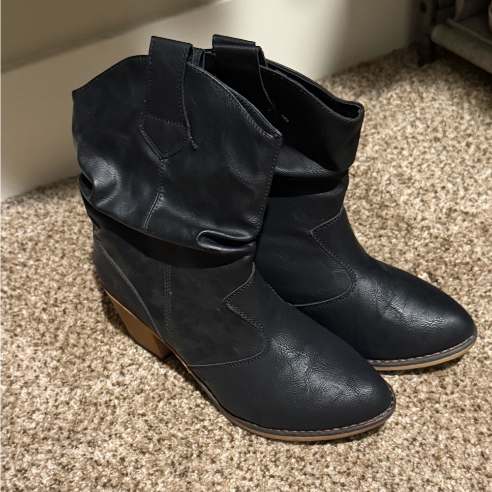 Charles Albert Black Heeled Boots